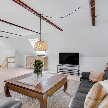 Cozy In With Kitchen 度假居
